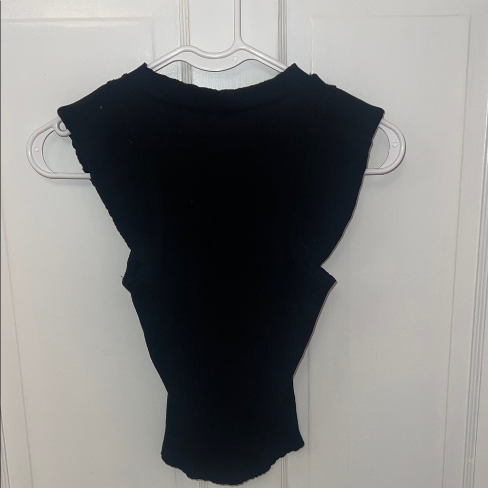 Francesca's Collections Black Muscle Tee